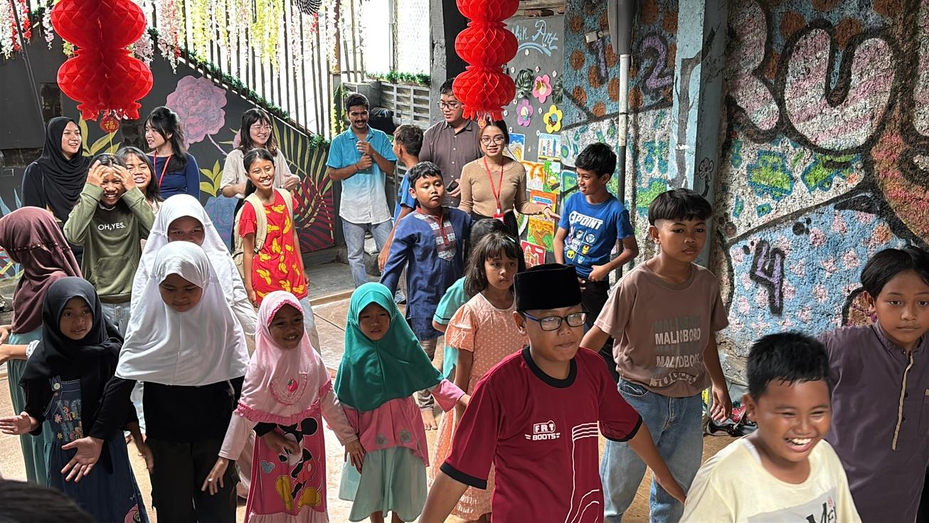 Image: Happy Bus [4 weeks]